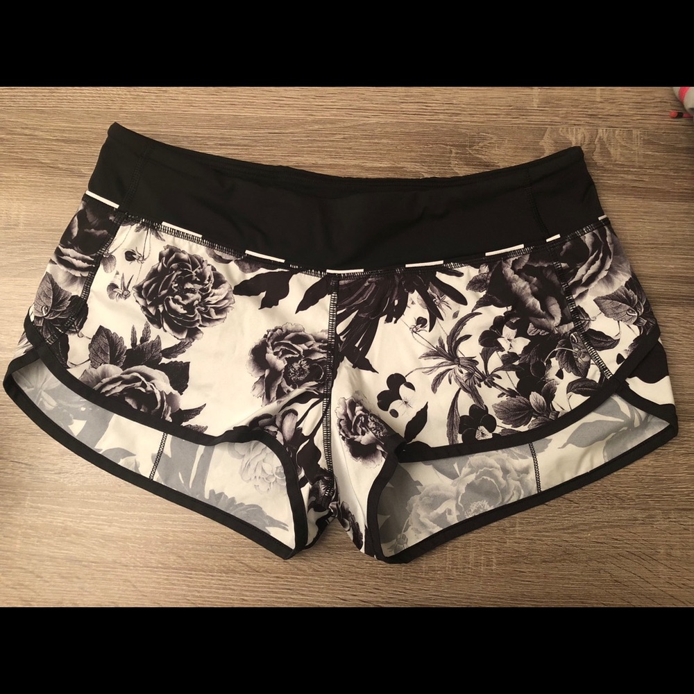 Lululemon Speed Shorts size 8